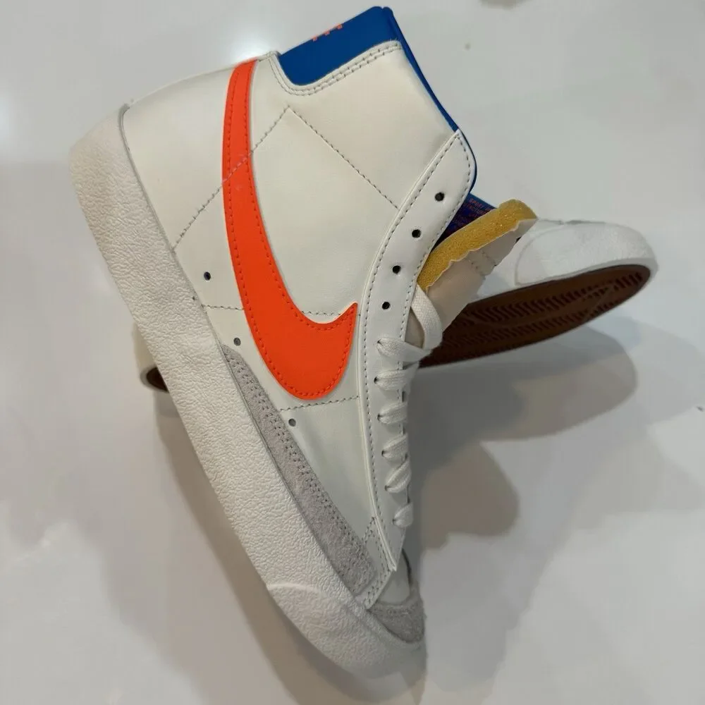 Nike Blazer Mid '77 Sail Total Orange DQ4692-100 Women's Size 9 New With Box - Picture 4 of 9